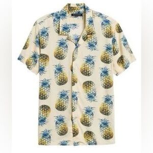 Banana Republic Men's Slim Soft Resort Shirt in Pineapple Print